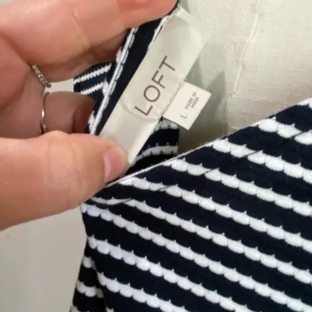 Loft Stripes Navy Blue & White Lightweight Double V Flounce Dress Sz Large - Picture 8 of 13